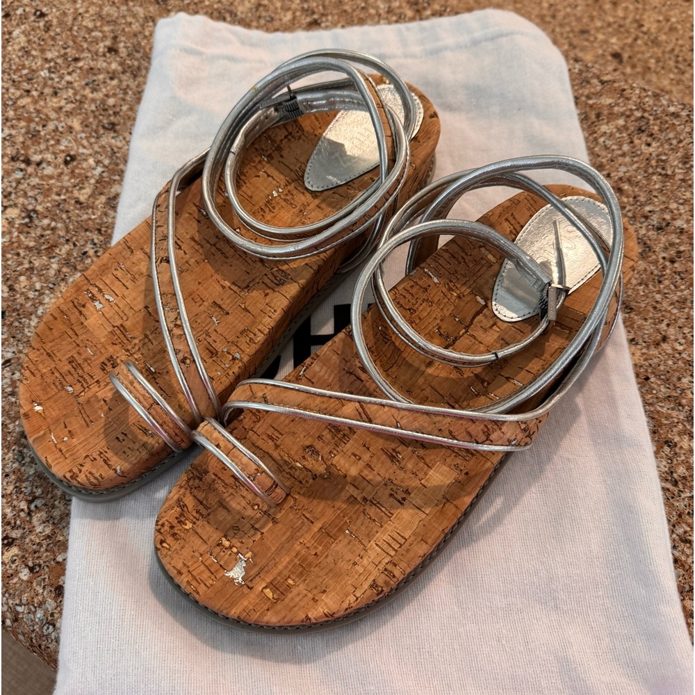 Schutz, Chinara Leather Sandal, Silver, Size 8, fits like an 8-9.